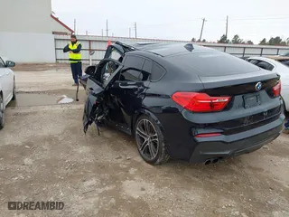 2017 BMW X4 xDrive28i with VIN 5UXXW3C38H0T79070, listed as a IAAI auction lot 41570428 with 1 mi miles. Bid and sale history available at carsss.com. Image 3.
