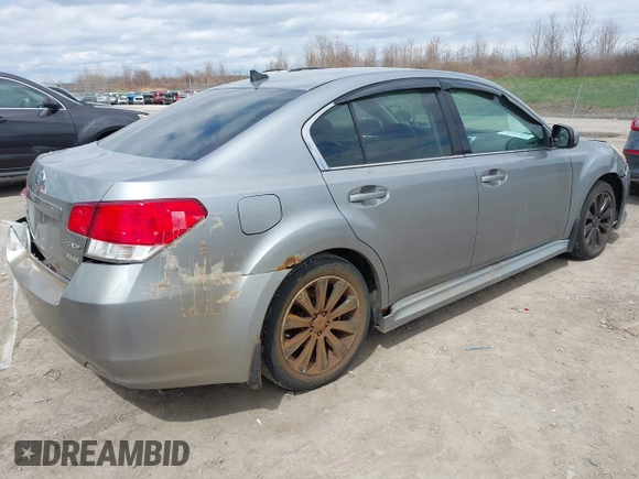 2011 Subaru Legacy Limited z VIN 4S3BMBJ68B3230656, wystawiony jako IAAI lot #42092339 z przebiegiem 170 486 mil mil oraz . Historia ofert i sprzedaży dostępna na DreamBid. Obrazek 4.