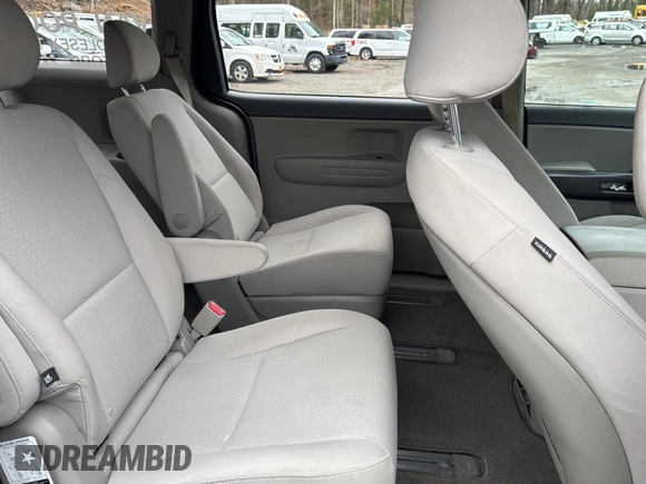 2018 Kia Sedona L with VIN KNDMA5C11J6409767, listed as a Copart auction lot 50896745 with 122,451 mi miles and Clean Title. Bid and sale history available at carsss.com. Image 6.