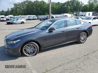 2024 BMW 5 Series 530i xDrive with VIN WBA53FJ03RCS08462, listed as a Copart auction lot 62658145 with 32,323 mi miles and Clean title. Bid and sale history available at DreamBid. Image 1.