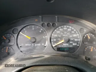 2001 GMC Jimmy SLE with VIN 1GKDT13W512196056, listed as a Copart auction lot 46338225 with 205,918 mi miles and Salvage Title. Bid and sale history available at carsss.com. Image 9.