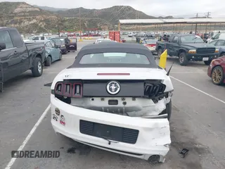 2014 Ford Mustang V6 with VIN 1ZVBP8EM8E5333696, listed as a IAAI auction lot 42042132 with 58,300 mi miles. Bid and sale history available at carsss.com. Image 16.