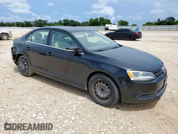 2013 Volkswagen Jetta SE with VIN 3VWDX7AJ3DM434233, listed as a Copart auction lot 60697485 with 74,333 mi miles and Salvage title. Bid and sale history available at DreamBid. Image 4.