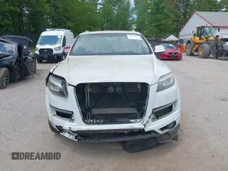2013 Audi Q7 Premium Plus z VIN WA1LGAFE7DD005481, wystawiony jako IAAI lot #42411987 z przebiegiem Nie podano mil oraz . Historia ofert i sprzedaży dostępna na DreamBid. Obrazek 12.