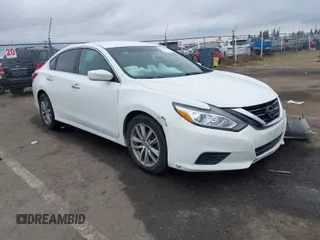 2018 Nissan Altima 2.5 S with VIN 1N4AL3AP6JC247179, listed as a IAAI auction lot 41741691 with 91,178 mi miles. Bid and sale history available at carsss.com. Image 1.