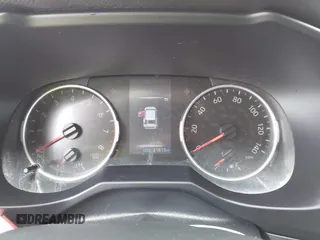 2022 Toyota RAV4 XLE Premium z VIN 2T3C1RFV3NW226182, wystawiony jako IAAI lot #42405020 z przebiegiem 31 813 mil mil oraz . Historia ofert i sprzedaży dostępna na DreamBid. Obrazek 7.