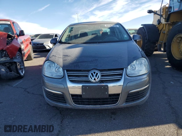 2010 Volkswagen Jetta S z VIN 3VWJZ7AJ6AM079244, wystawiony jako Copart lot #82582314 z przebiegiem 122 617 mil mil oraz Szkoda całkowita • Salvage title. Historia ofert i sprzedaży dostępna na DreamBid. Obrazek 5.