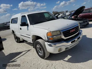 2006 GMC Sierra 2500HD Work Truck with VIN 1GTHC24U46E100066, listed as a Copart auction lot 76745734 with 97,670 mi miles and Clean Title. Bid and sale history available at carsss.com. Image 4.
