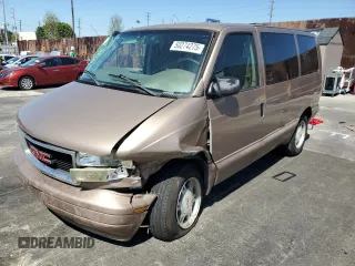 2005 GMC Safari with VIN 1GKDM19X75B503584, listed as a Copart auction lot 50274275 with 141,787 mi miles and Salvage Title. Bid and sale history available at carsss.com. Image 1.
