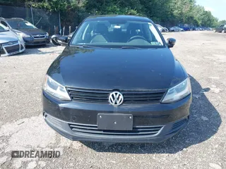 2014 Volkswagen Jetta SE with VIN 3VWD17AJ0EM393384, listed as a IAAI auction lot 42661590 with 118,385 mi miles and . Bid and sale history available at DreamBid. Image 6.
