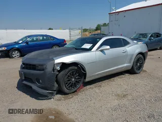 2010 Chevrolet Camaro 1LT z VIN 2G1FB1EV0A9147806, wystawiony jako IAAI lot #39970270 z przebiegiem 160 458 mil mil oraz . Historia ofert i sprzedaży dostępna na DreamBid. Obrazek 2.
