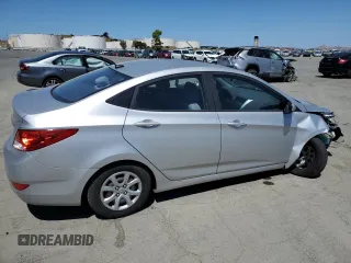 2013 Hyundai Accent GLS z VIN KMHCT4AE5DU416853, wystawiony jako Copart lot #57818195 z przebiegiem 84 550 mil mil oraz Szkoda całkowita • Salvage title. Historia ofert i sprzedaży dostępna na DreamBid. Obrazek 3.