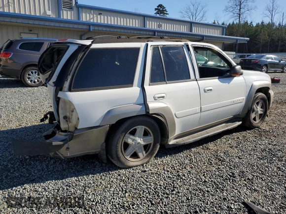 2003 Chevrolet TrailBlazer LTZ with VIN 1GNDT13S832260691, listed as a Copart auction lot 85911284 with 140,993 mi miles and Salvage Title. Bid and sale history available at DreamBid. Image 3.