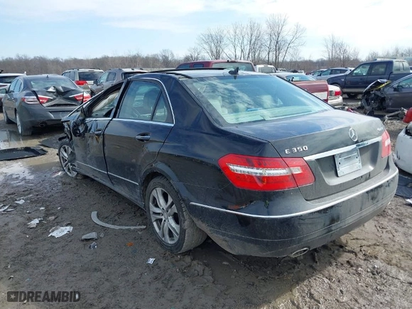 2010 Mercedes-Benz E-Class E 350 Luxury with VIN WDDHF8HB6AA240760, listed as a IAAI auction lot 41718437 with 1 mi miles. Bid and sale history available at carsss.com. Image 3.