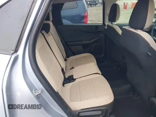 2022 Ford Escape SE z VIN 1FMCU0G61NUB15746, wystawiony jako IAAI lot #42107667 z przebiegiem 29 000 mil mil oraz . Historia ofert i sprzedaży dostępna na DreamBid. Obrazek 8.