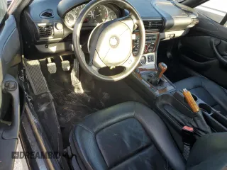 2001 BMW Z3 3.0 z VIN WBACN53451LJ57529, wystawiony jako Copart lot #76501844 z przebiegiem 66 760 mil mil oraz Szkody całkowita. Historia ofert i sprzedaży dostępna na DreamBid. Obrazek 8.