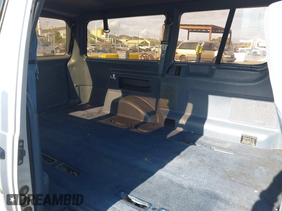 1993 Ford Aerostar with VIN 1FMDA31X1PZC83683, listed as a IAAI auction lot 42110344 with 197,919 mi miles. Bid and sale history available at carsss.com. Image 8.