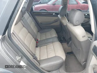 2005 Audi allroad A6 V8 with VIN WA1YD64B15N010773, listed as a IAAI auction lot 41181342 with 190,873 mi miles and . Bid and sale history available at DreamBid. Image 8.