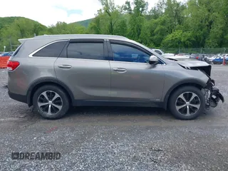 2017 Kia Sorento EX with VIN 5XYPHDA51HG323052, listed as a IAAI auction lot 42254437 with 94,778 mi miles and . Bid and sale history available at DreamBid. Image 13.