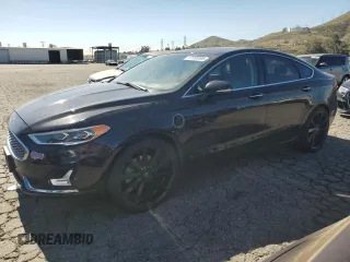 2019 Ford Fusion Energi Titanium with VIN 3FA6P0SU9KR251811, listed as a Copart auction lot 47050985 with 122,346 mi miles and Salvage Title. Bid and sale history available at carsss.com. Image 1.