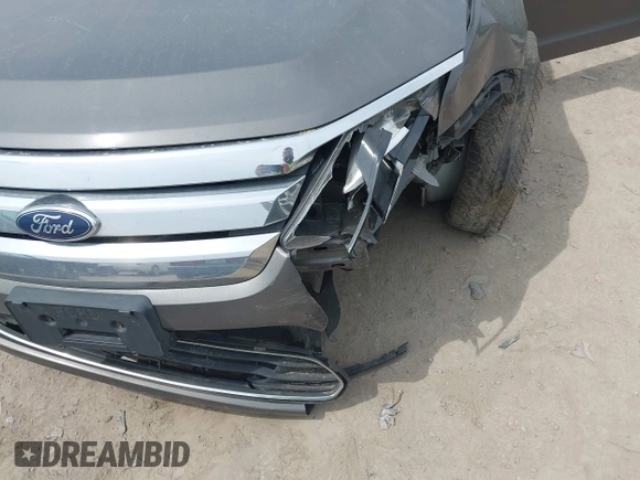 2012 Ford Fusion SE with VIN 3FAHP0HAXCR281729, listed as a IAAI auction lot 42147775 with 112,303 mi miles and . Bid and sale history available at carsss.com. Image 6.