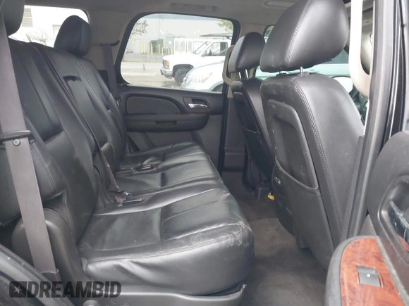 2013 Chevrolet Tahoe LT with VIN 1GNSKBE05DR152825, listed as a IAAI auction lot 41450863 with 157,305 mi miles and . Bid and sale history available at DreamBid. Image 8.