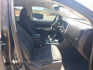 2019 Chevrolet Colorado 2WD LT z VIN 1GCGSCEA0K1105615, wystawiony jako IAAI lot #42279569 z przebiegiem 178 329 mil mil oraz . Historia ofert i sprzedaży dostępna na DreamBid. Obrazek 5.