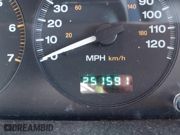 2004 Jeep Grand Cherokee Laredo z VIN 1J4GW48S44C204714, wystawiony jako IAAI lot #42137857 z przebiegiem 251 591 mil mil oraz . Historia ofert i sprzedaży dostępna na DreamBid. Obrazek 15.