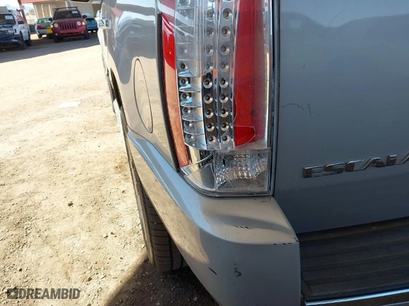 2007 Cadillac Escalade with VIN 1GYFK63897R242245, listed as a IAAI auction lot 41842588 with 182,831 mi miles. Bid and sale history available at carsss.com. Image 6.