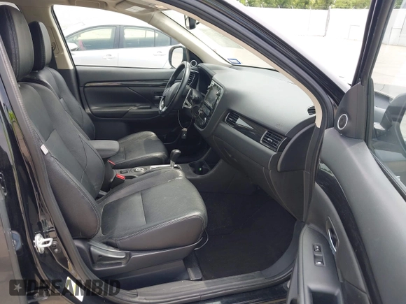 2016 Mitsubishi Outlander GT with VIN JA4JZ4AX3GZ049349, listed as a IAAI auction lot 42476820 with 92,098 mi miles and . Bid and sale history available at DreamBid. Image 5.