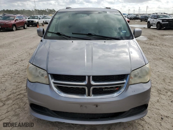 2013 Dodge Grand Caravan SXT with VIN 2C4RDGCG8DR653863, listed as a Copart auction lot 48237375 with 205,684 mi miles and Clean Title. Bid and sale history available at carsss.com. Image 5.