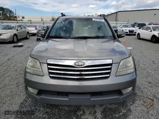 2009 Kia Borrego EX with VIN KNDJJ741495018403, listed as a Copart auction lot 73679084 with 246,827 mi miles and Non Repairable. Bid and sale history available at carsss.com. Image 5.