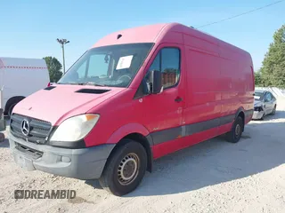 2010 Mercedes-Benz Sprinter Cargo with VIN WD3PE8CC1A5463414, listed as a IAAI auction lot 40383391 with 47,296 mi miles. Bid and sale history available at carsss.com. Image 16.