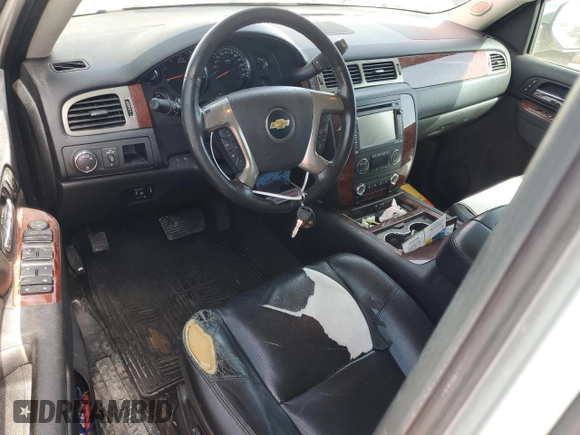 2013 Chevrolet Avalanche LTZ with VIN 3GNMCGE0XDG321451, listed as a Copart auction lot 47413935 with 174,216 mi miles and Salvage title. Bid and sale history available at DreamBid. Image 8.