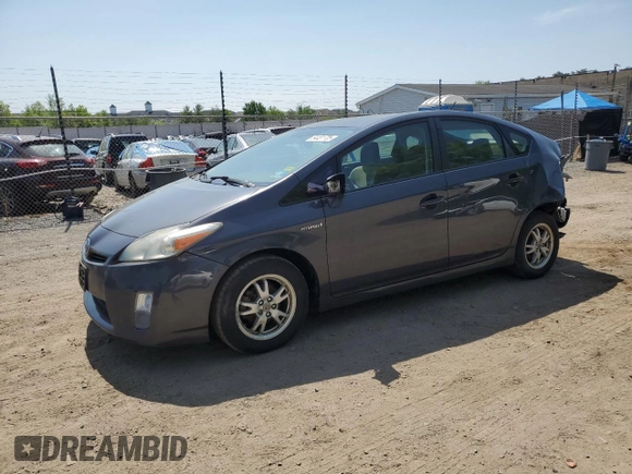 2010 Toyota Prius II z VIN JTDKN3DU4A0108406, wystawiony jako Copart lot #54481735 z przebiegiem 166 621 mil mil oraz Szkoda całkowita • Salvage title. Historia ofert i sprzedaży dostępna na DreamBid. Obrazek 1.