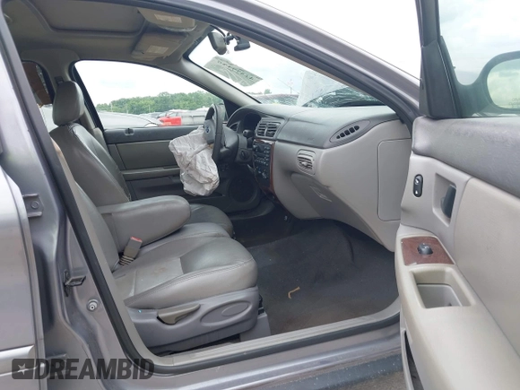 2006 Ford Taurus SEL with VIN 1FAFP56U16A250613, listed as a IAAI auction lot 42377226 with Not provided miles and . Bid and sale history available at DreamBid. Image 5.