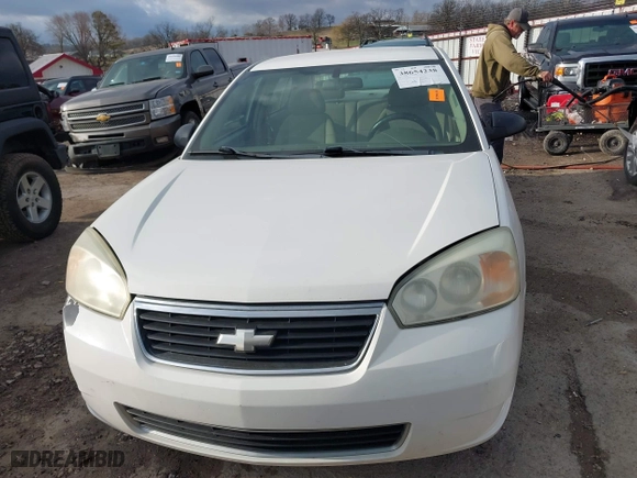2006 Chevrolet Malibu LS w/1LS with VIN 1G1ZS51F56F245473, listed as a IAAI auction lot 38654238 with 202,950 mi miles. Bid and sale history available at carsss.com. Image 12.