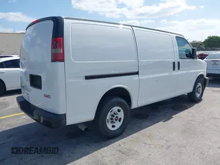 2017 GMC Savana Cargo Van with VIN 1GTW7AFFXH1178804, listed as a IAAI auction lot 42169963 with 157,851 mi miles. Bid and sale history available at carsss.com. Image 4.