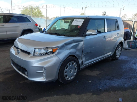 2015 Scion xB with VIN JTLZE4FE4FJ076444, listed as a IAAI auction lot 42025005 with 76,918 mi miles. Bid and sale history available at carsss.com. Image 2.