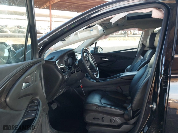 2020 Buick Envision Essence with VIN LRBFXCSAXLD193654, listed as a IAAI auction lot 41647144 with 32,989 mi miles. Bid and sale history available at carsss.com. Image 5.