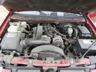 2006 GMC Envoy Denali with VIN 1GKES63M562341669, listed as a Copart auction lot 83590824 with 177,663 mi miles and Clean Title. Bid and sale history available at carsss.com. Image 11.