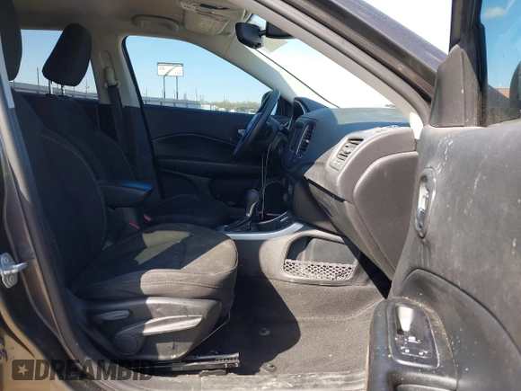 2019 Jeep Compass Sport with VIN 3C4NJCAB0KT613116, listed as a IAAI auction lot 39002435 with 59,805 mi miles and . Bid and sale history available at DreamBid. Image 5.