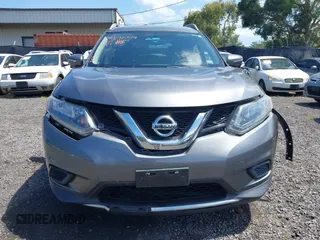 2015 Nissan Rogue SV with VIN 5N1AT2MT5FC852228, listed as a IAAI auction lot 41915519 with 296,091 mi miles. Bid and sale history available at carsss.com. Image 12.