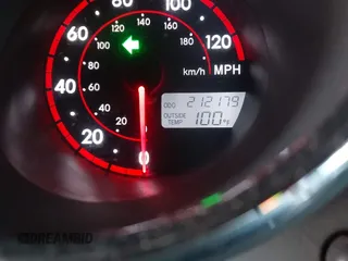 2007 Toyota Matrix STD z VIN 2T1KR32E47C662379, wystawiony jako IAAI lot #42239607 z przebiegiem 212 179 mil mil oraz . Historia ofert i sprzedaży dostępna na DreamBid. Obrazek 7.