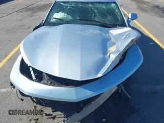2018 Chevrolet Camaro 1LT z VIN 1G1FB1RX3J0125112, wystawiony jako IAAI lot #42034286 z przebiegiem 179 149 mil mil oraz . Historia ofert i sprzedaży dostępna na DreamBid. Obrazek 6.