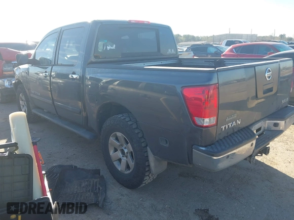 2005 Nissan Titan LE with VIN 1N6AA07B65N501054, listed as a IAAI auction lot 41728466 with 318,859 mi miles. Bid and sale history available at carsss.com. Image 3.