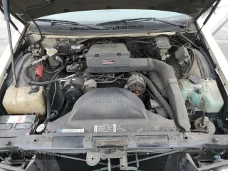 1993 Buick Roadmaster with VIN 1G4BN5377PR412501, listed as a Copart auction lot 55897325 with 76,408 mi miles and Clean Title. Bid and sale history available at DreamBid. Image 11.