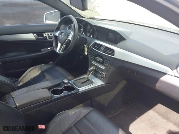 2013 Mercedes-Benz C-Class C 250 with VIN WDDGJ4HB0DF995087, listed as a IAAI auction lot 41960297 with 104,348 mi miles. Bid and sale history available at carsss.com. Image 5.