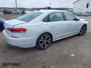 2021 Volkswagen Passat 2.0T SE with VIN 1VWSA7A35MC006675, listed as a IAAI auction lot 41634815 with 85,746 mi miles. Bid and sale history available at carsss.com. Image 4.