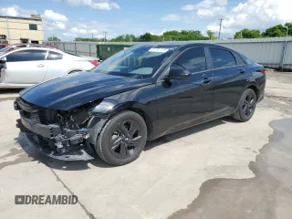 2021 Hyundai Elantra SEL z VIN 5NPLM4AG2MH037824, wystawiony jako Copart lot #52797125 z przebiegiem 77 033 mil mil oraz Szkoda całkowita • Salvage title. Historia ofert i sprzedaży dostępna na DreamBid. Obrazek 1.